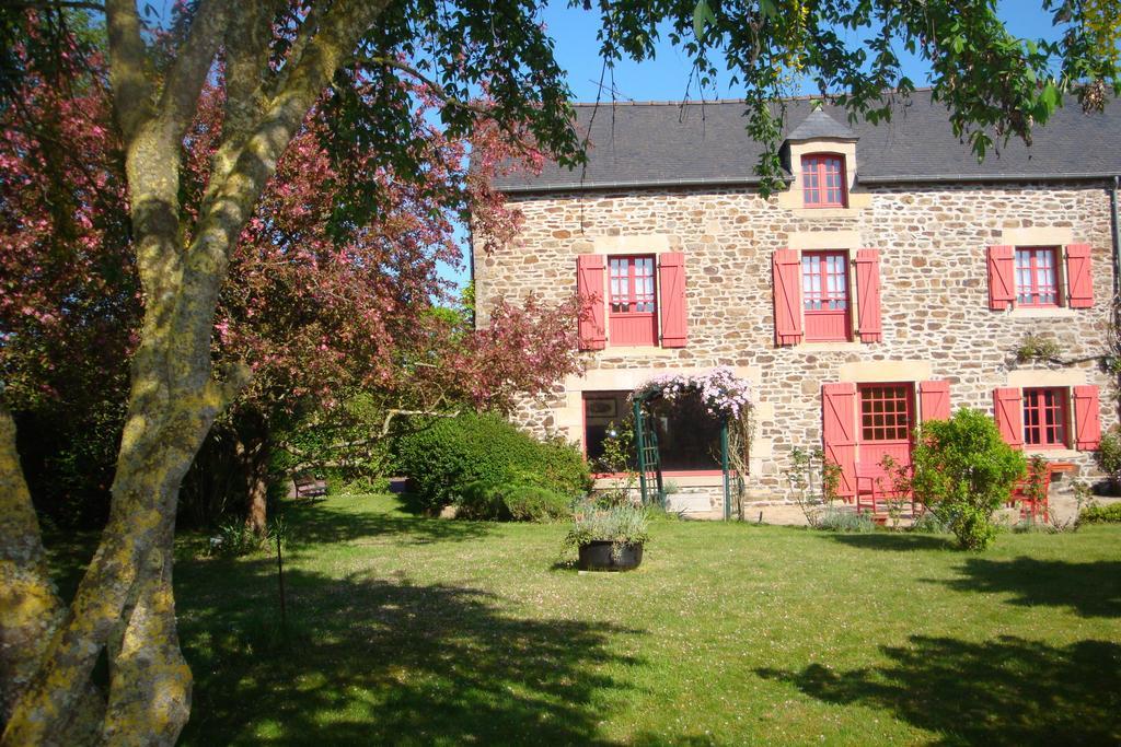 Bed and Breakfast Au Jardin D'Eloise Tremereuc Zewnętrze zdjęcie
