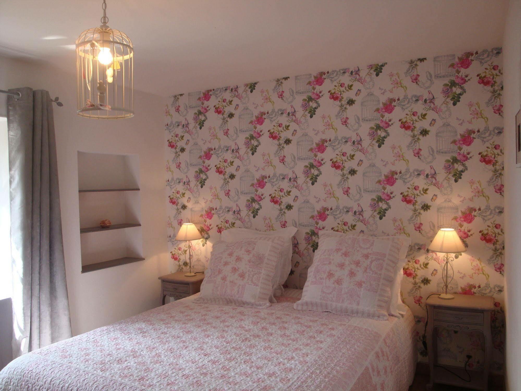 Bed and Breakfast Au Jardin D'Eloise Tremereuc Zewnętrze zdjęcie